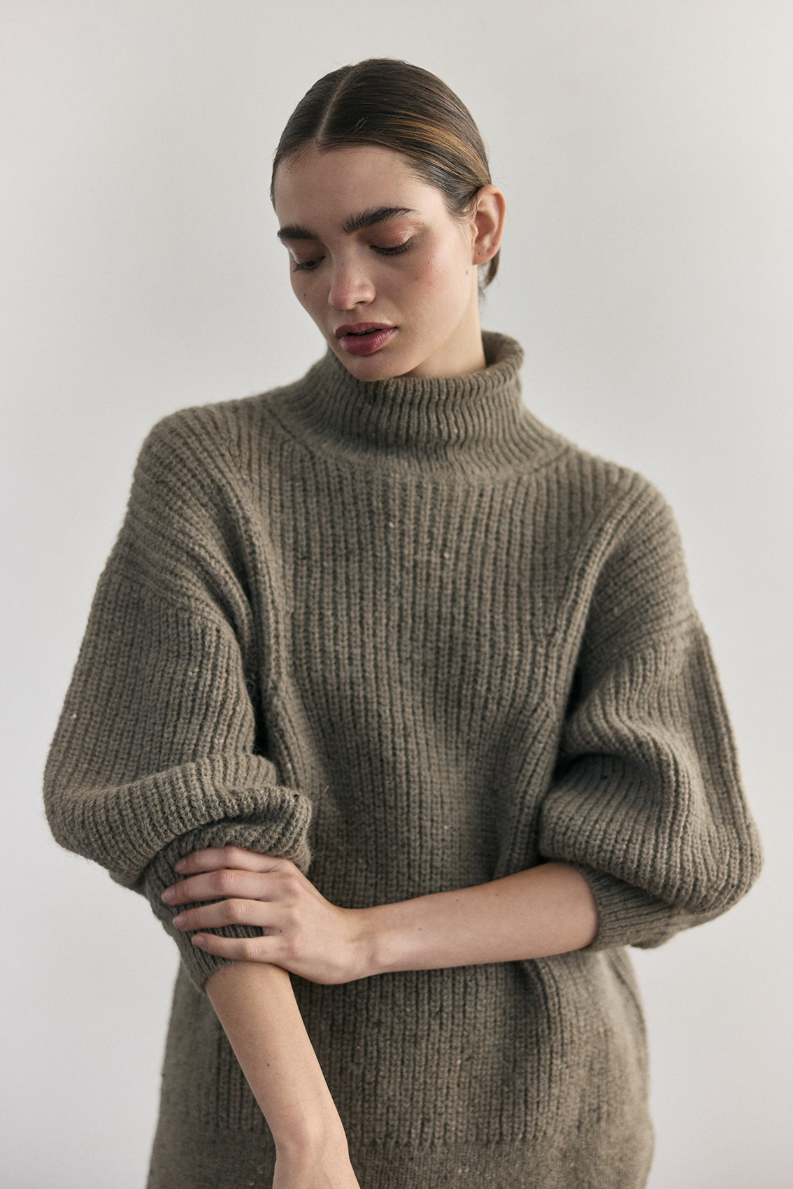 Sweater Oversized Cuello Alto Alpaca/Mohair - Musgo