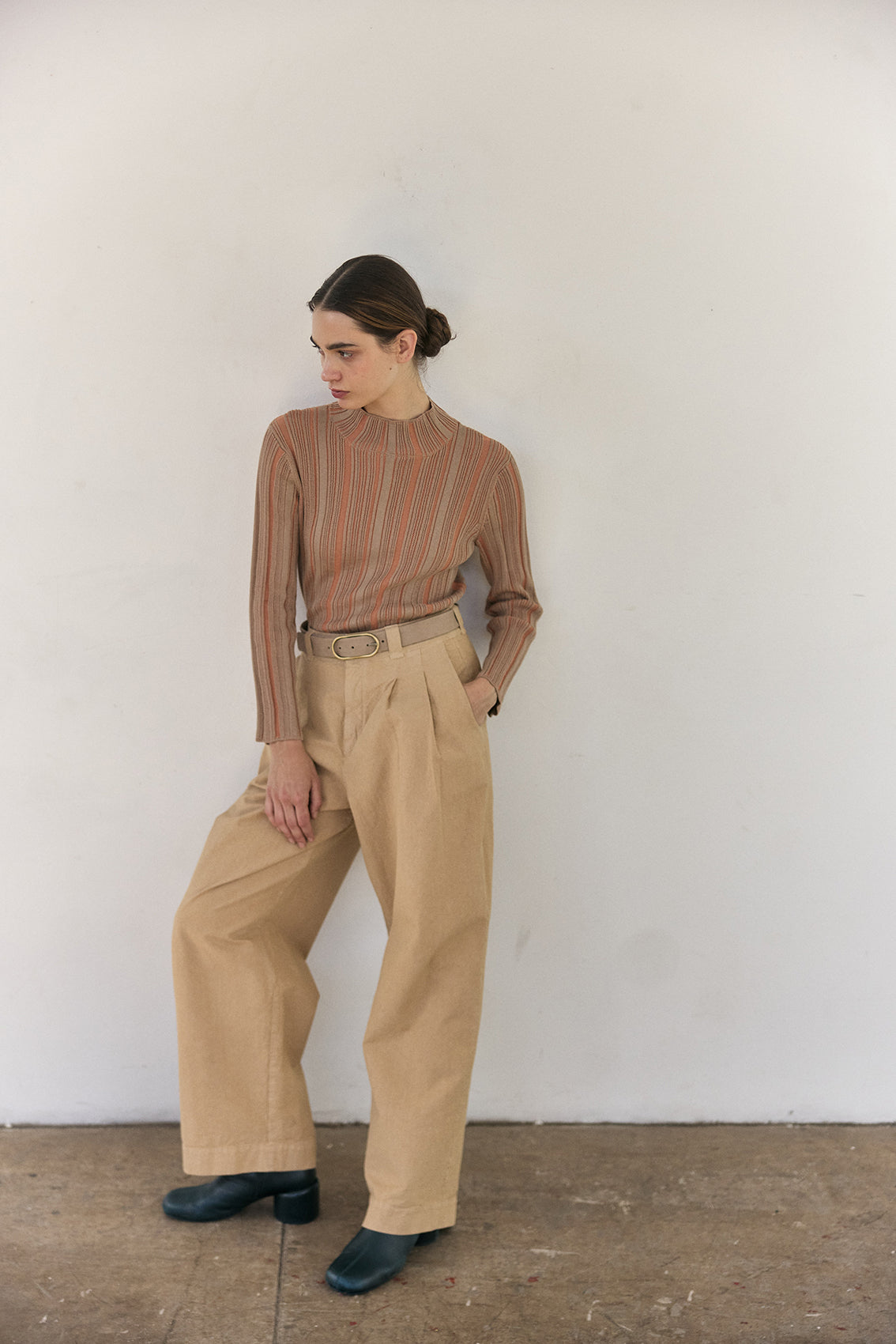 Cinturón Angosto de Cuero Nobuk - Beige