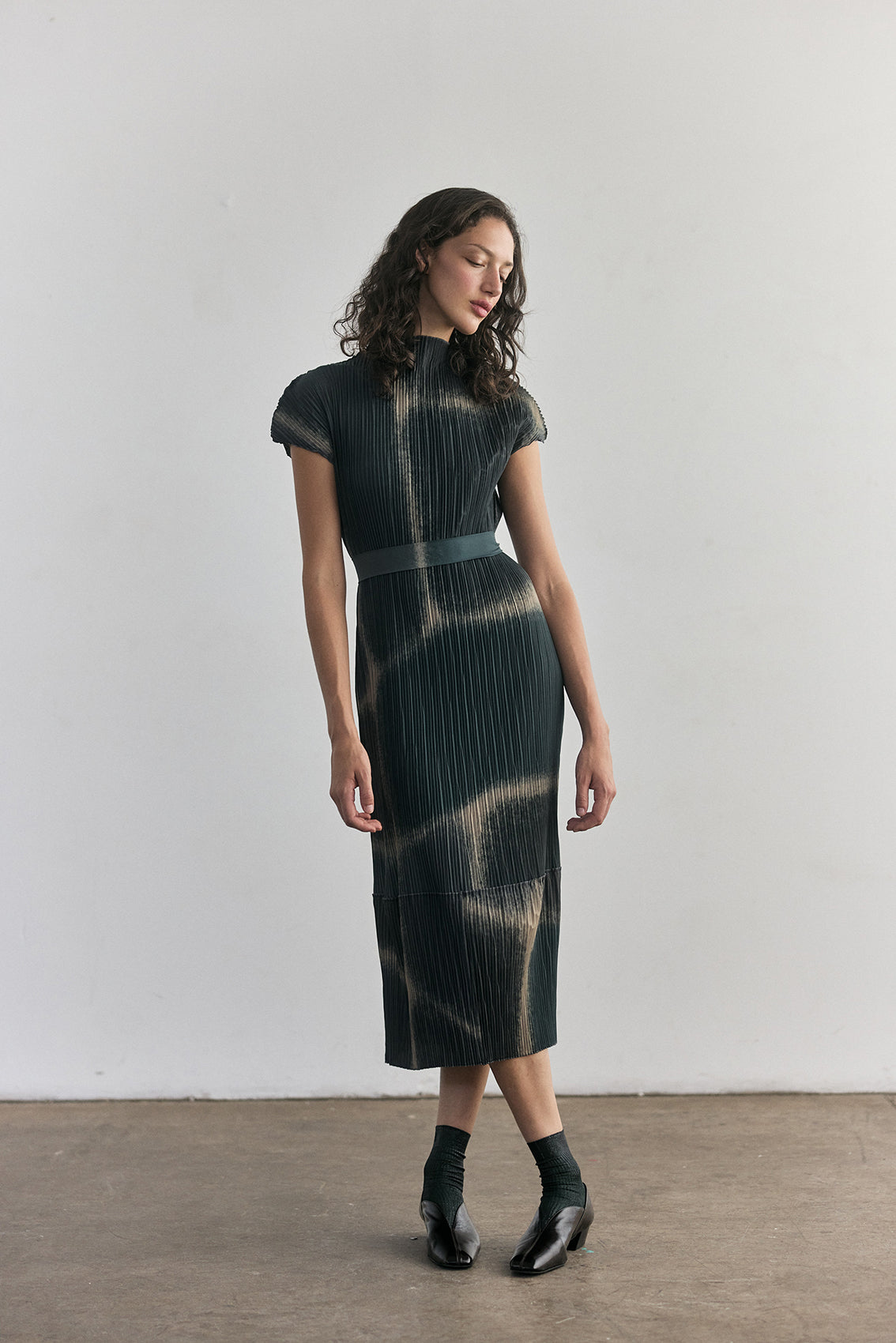 Vestido Plisado Campos - Pizarra