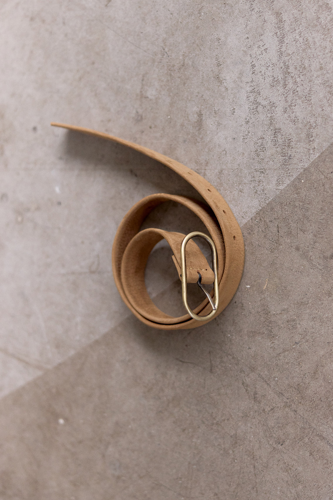 Cinturón Angosto de Cuero Nobuk - Toffee