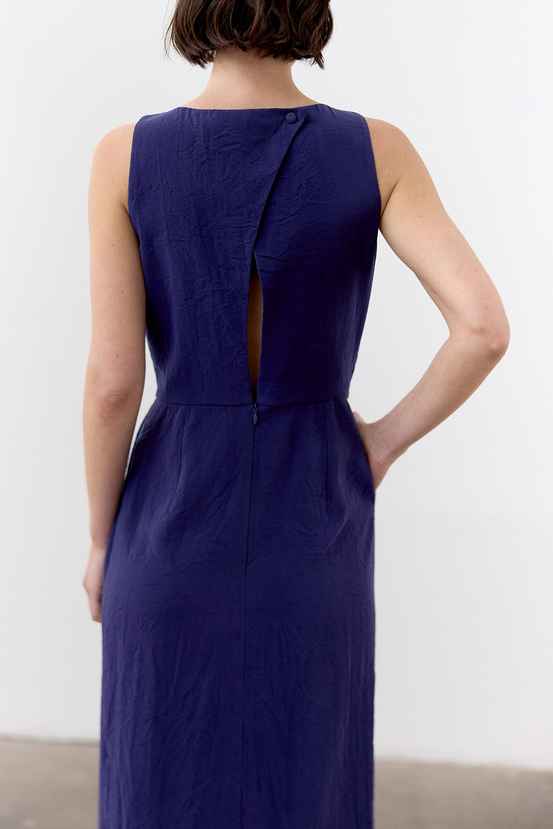 Center Pleat Crinkled Silk Dress - Arándano