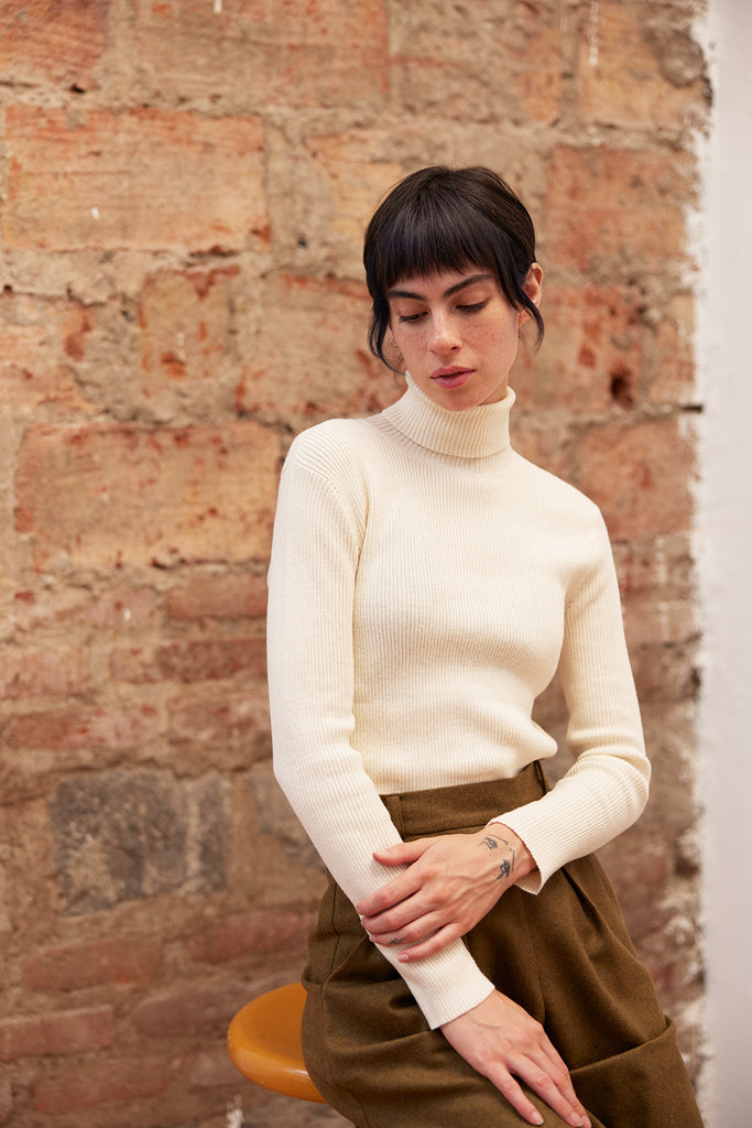 Ribbed Knitted Turtleneck Top Cotton/Alpaca - Crudo
