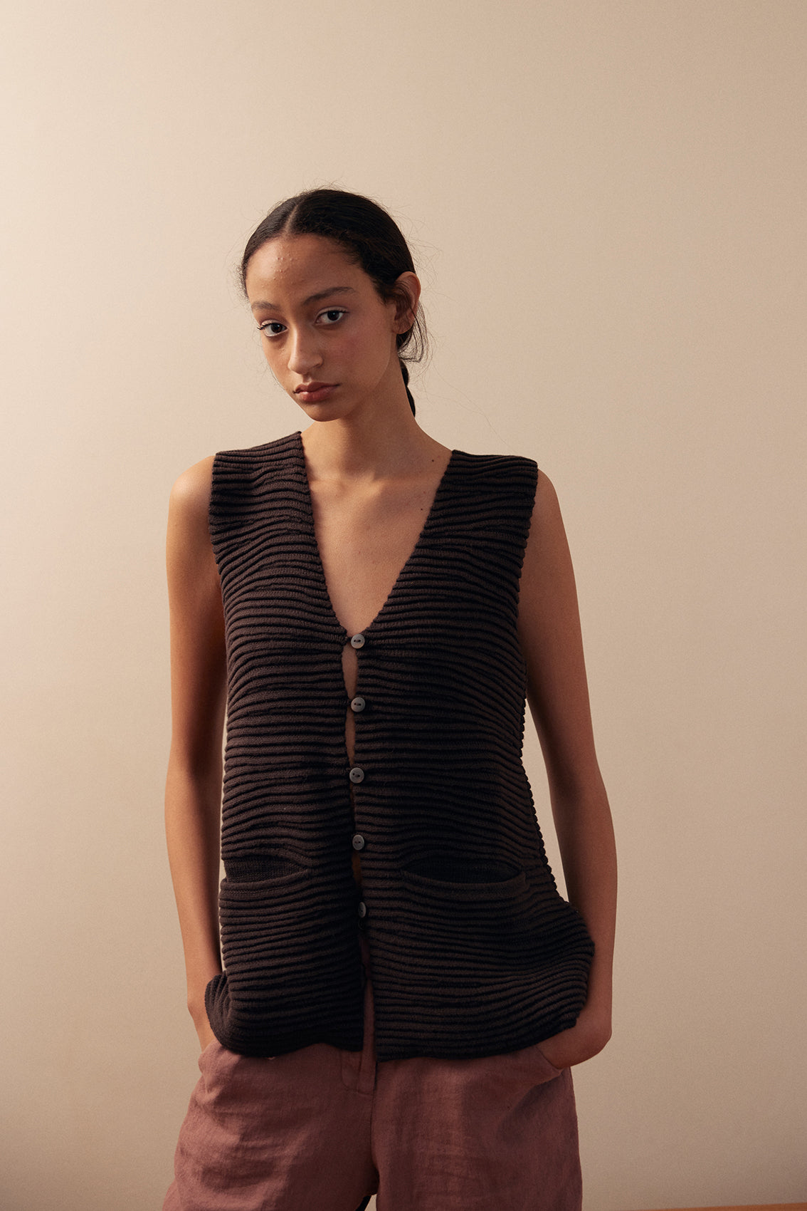 Textured Knitted Vest Cotton/Alpaca - Espresso