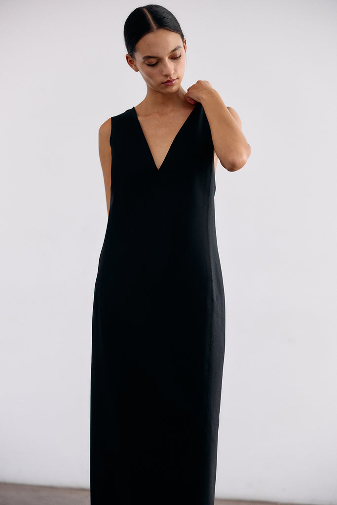 Vestido Escote V - Ónix