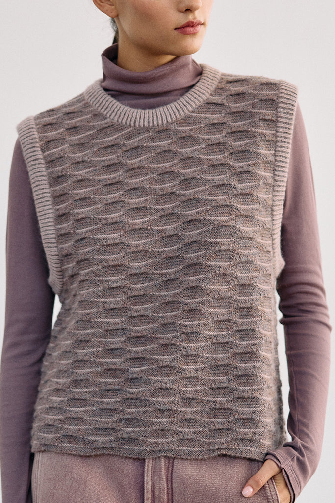 Textured Alpaca Knit Sweater Vest - Malva