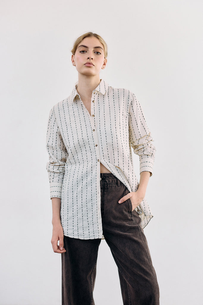 Blusa Camisera Pespuntes Contrastados Algodón