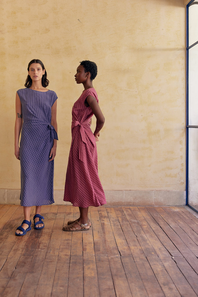 Gingham Tie-Waist Wrap Dress Lyocell - Arándano