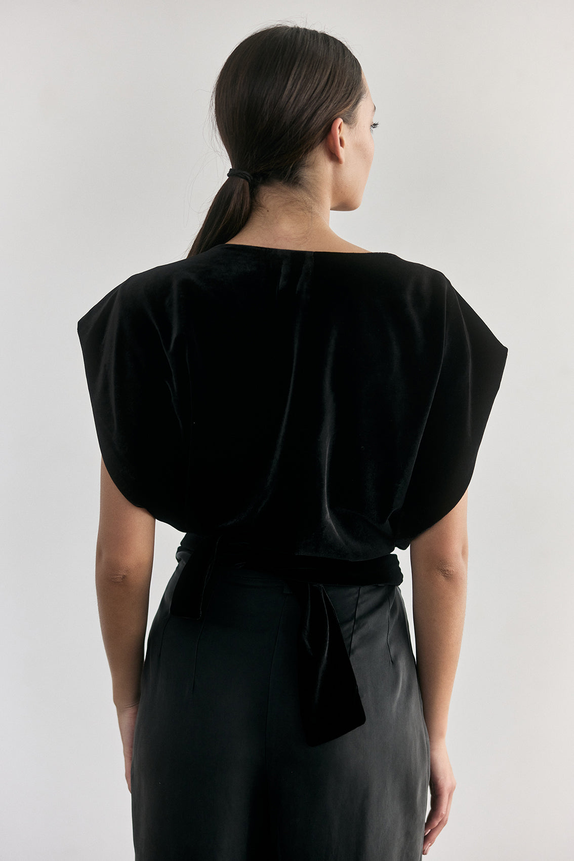 Top Anudado Terciopelo - Ónix