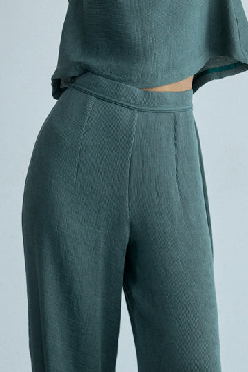 Pantalón Recto Plegado - Eucalipto