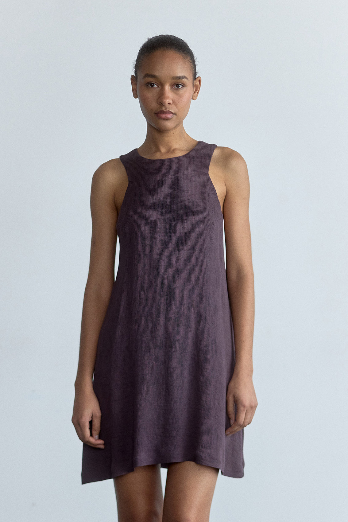 PREVENTA: Vestido Corto Halter Plegado - Berenjena