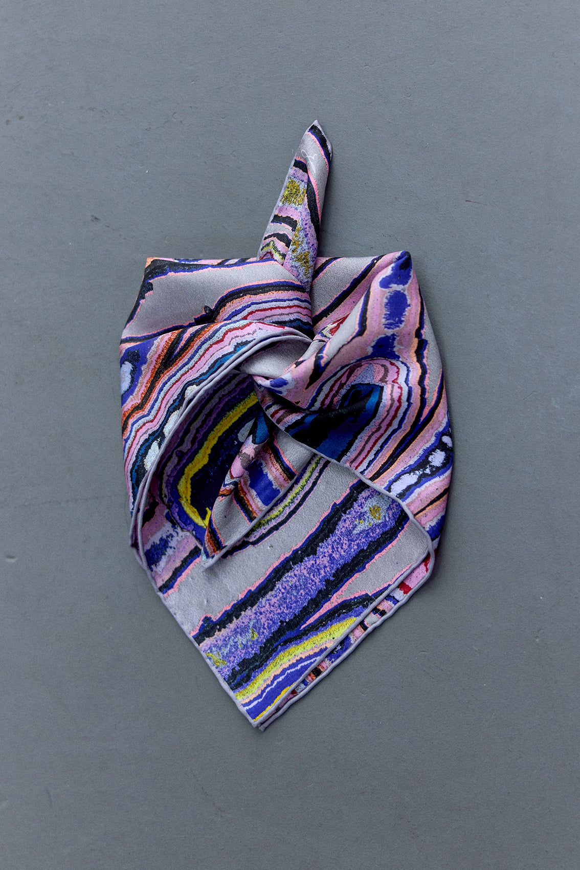 Pañuelo Pequeño de Seda - Colomba Fontaine • SISA - Arenal