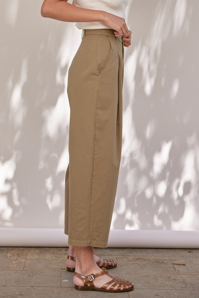 Pantalón Pinzado Tiro Alto - Musgo