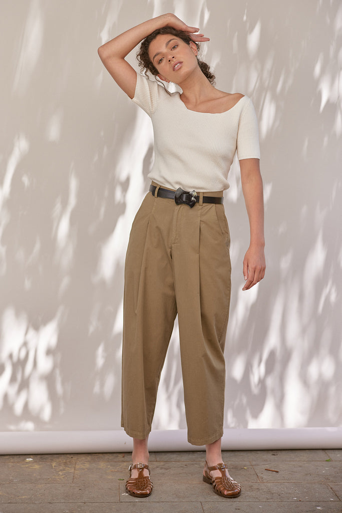 Pantalón Pinzado Tiro Alto - Musgo